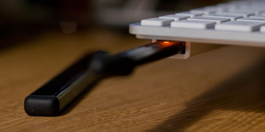 Pencil's battery charging in USB port
